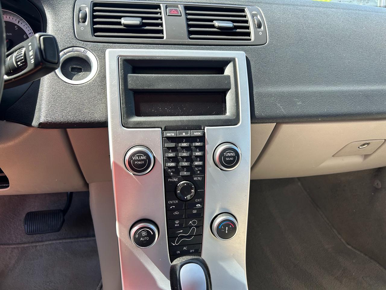 Volvo C70 2dr Conv T5 2012