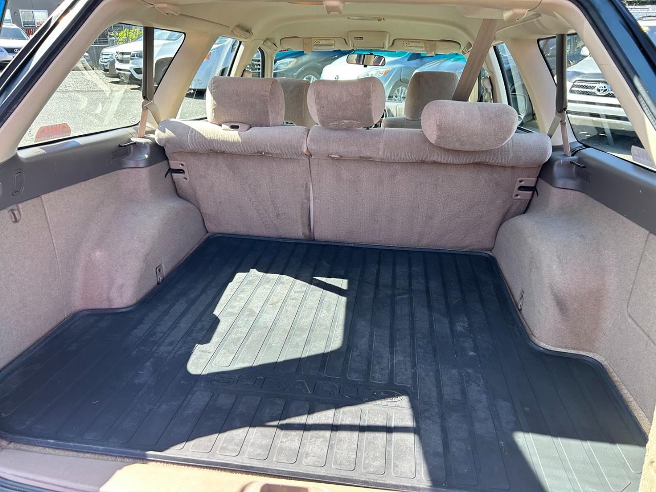 Subaru Legacy Wagon 5dr Outback Auto w/RB Equip 2001