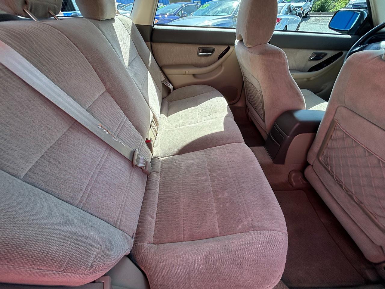 Subaru Legacy Wagon 5dr Outback Auto w/RB Equip 2001