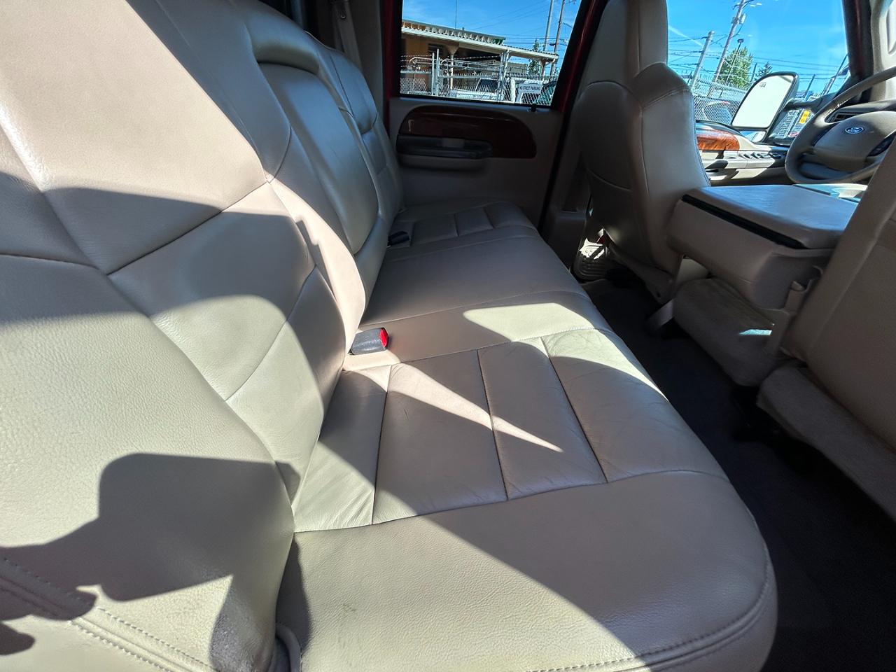 Ford Super Duty F-250 Crew Cab 156" King Ranch 4WD 2003