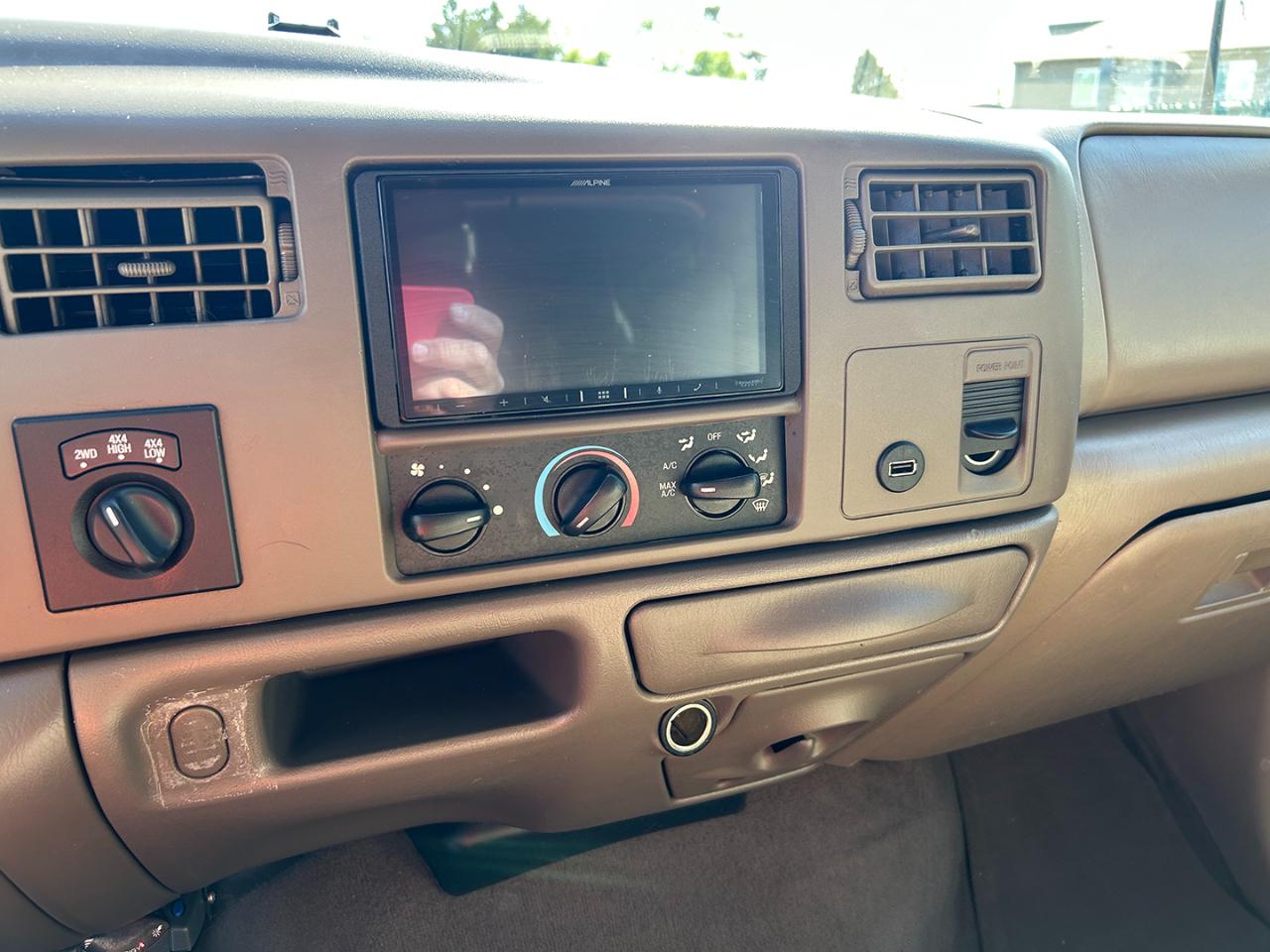 Ford Super Duty F-250 Crew Cab 156" King Ranch 4WD 2003