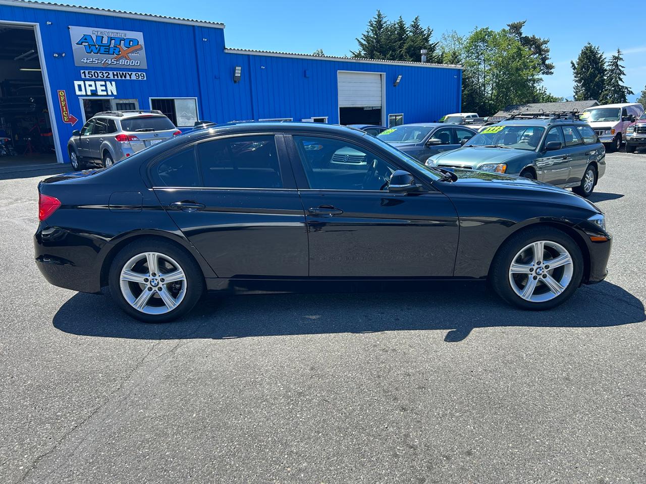 BMW 3 Series 4dr Sdn 328i xDrive AWD SULEV 2015