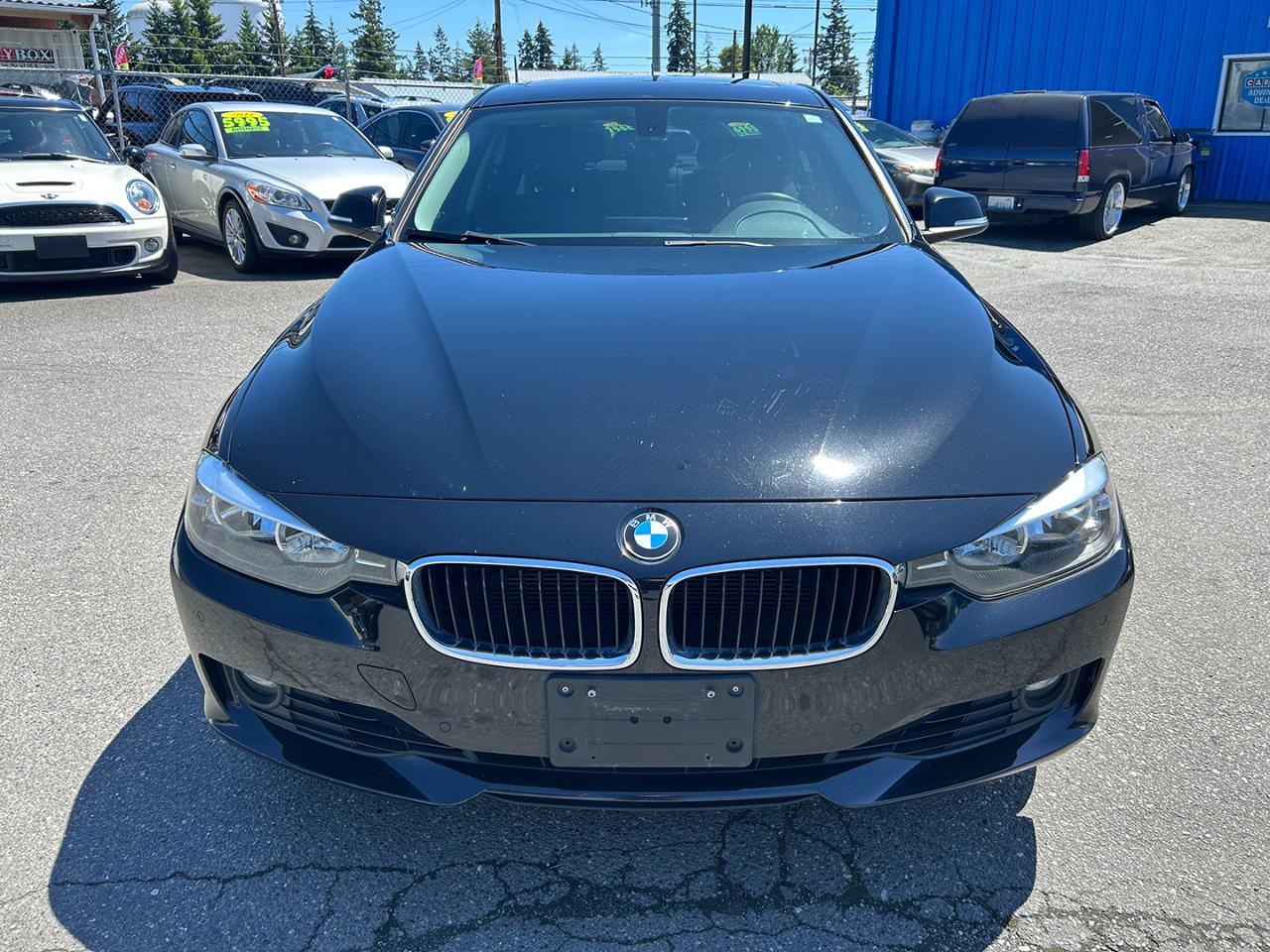BMW 3 Series 4dr Sdn 328i xDrive AWD SULEV 2015