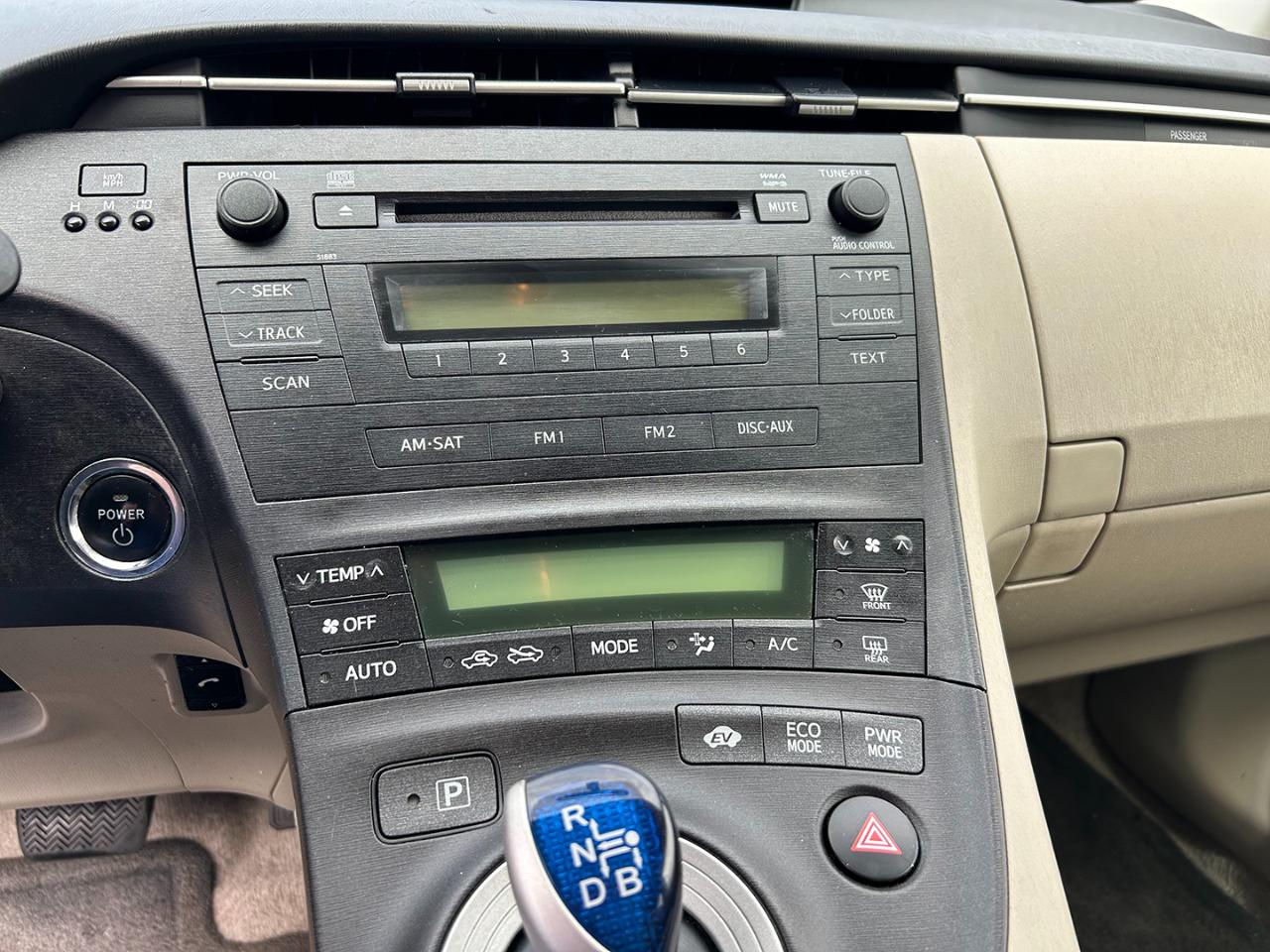 Toyota Prius 5dr HB III (Natl) 2011