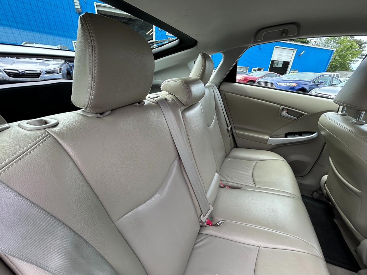 Toyota Prius 5dr HB III (Natl) 2011