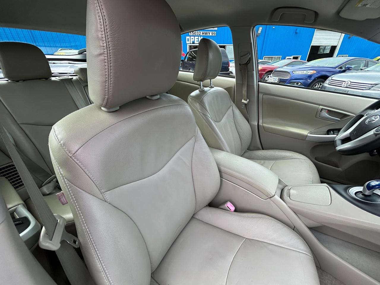 Toyota Prius 5dr HB III (Natl) 2011