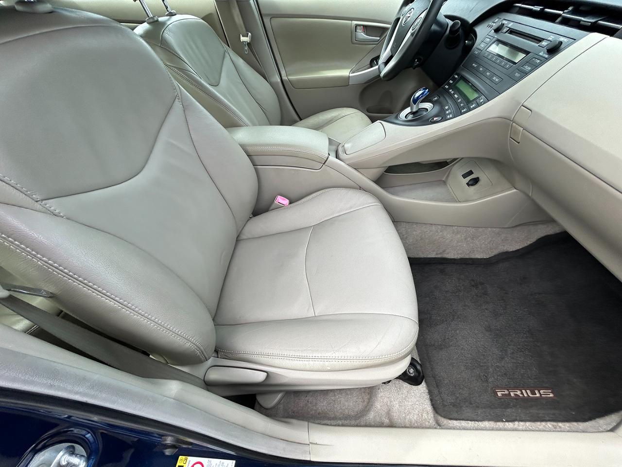 Toyota Prius 5dr HB III (Natl) 2011