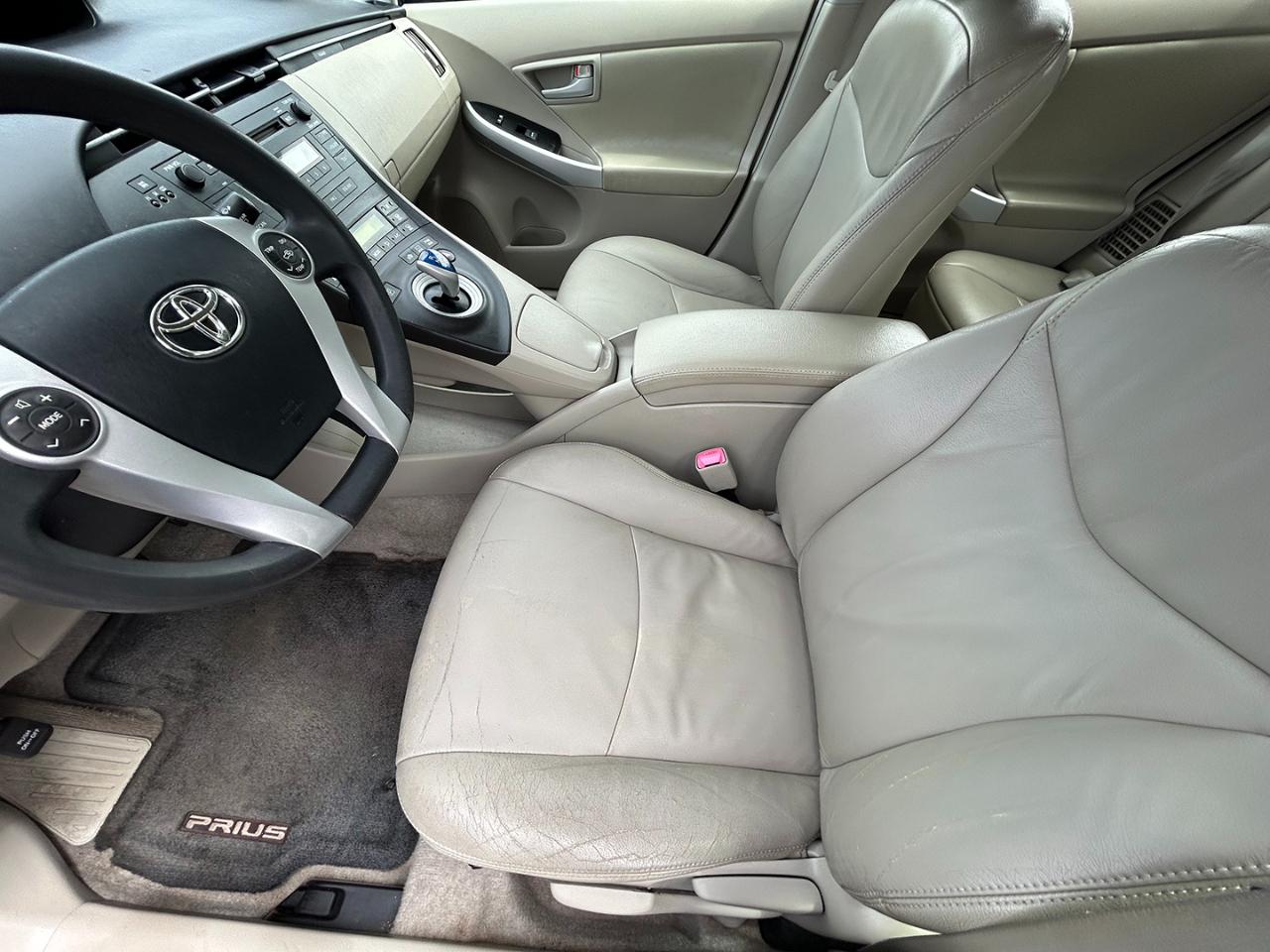 Toyota Prius 5dr HB III (Natl) 2011