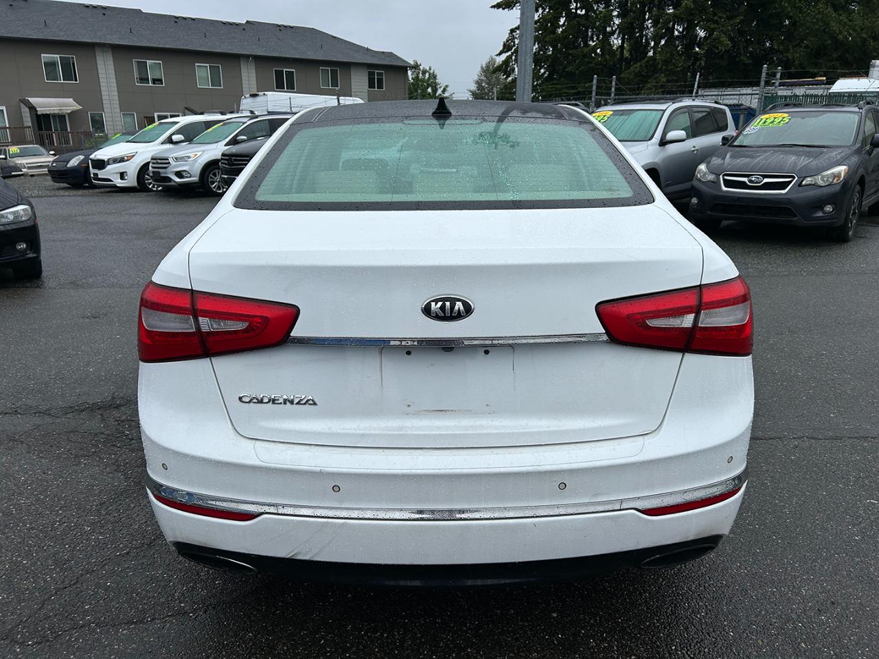 Kia Cadenza 4dr Sdn Premium 2014