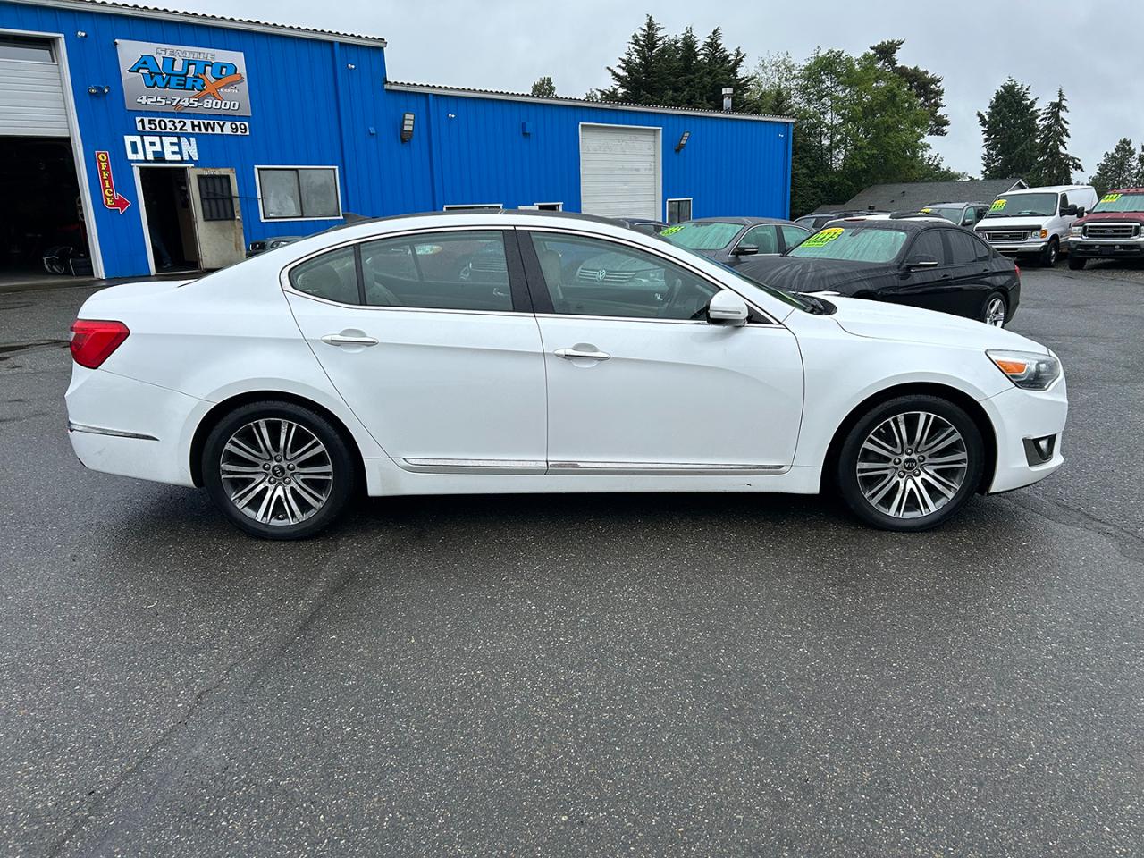 Kia Cadenza 4dr Sdn Premium 2014