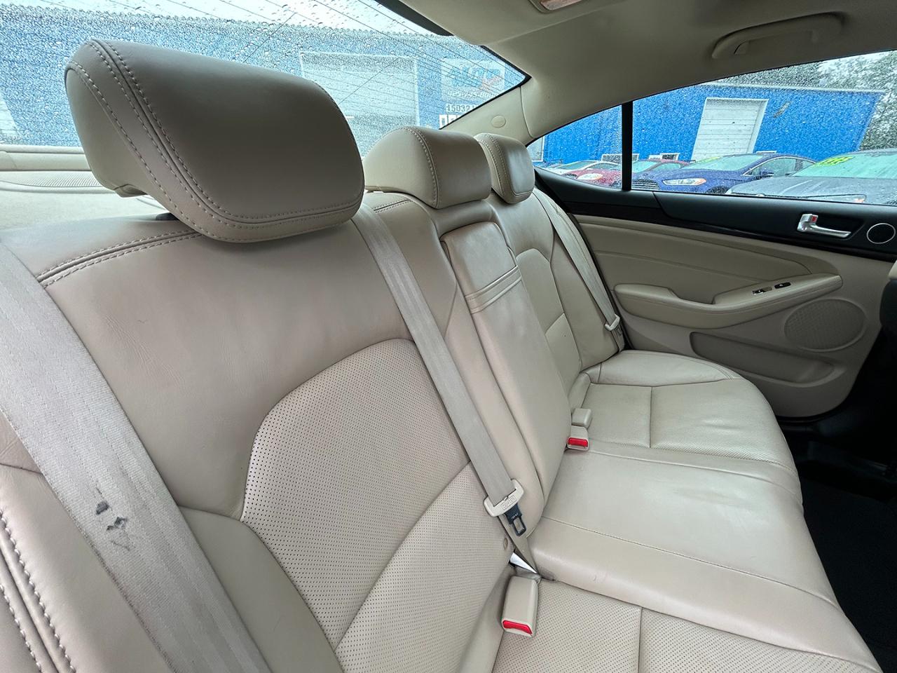 Kia Cadenza 4dr Sdn Premium 2014