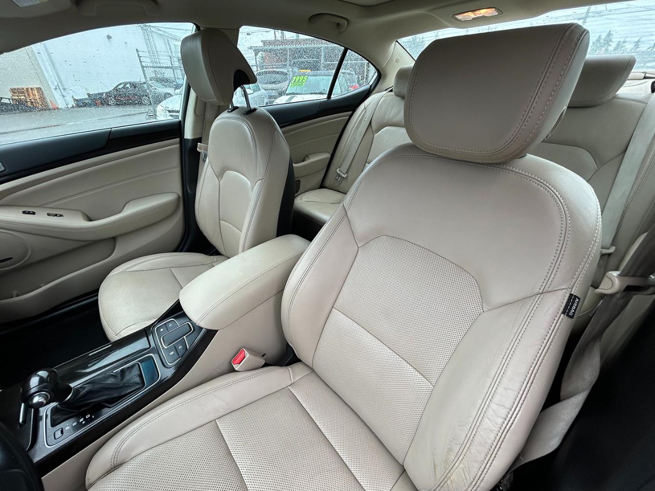 Kia Cadenza 4dr Sdn Premium 2014