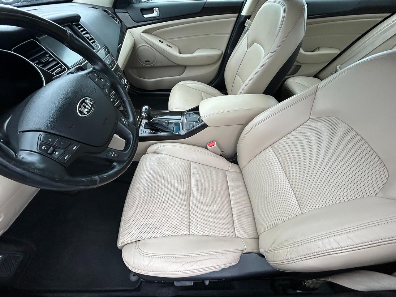 Kia Cadenza 4dr Sdn Premium 2014