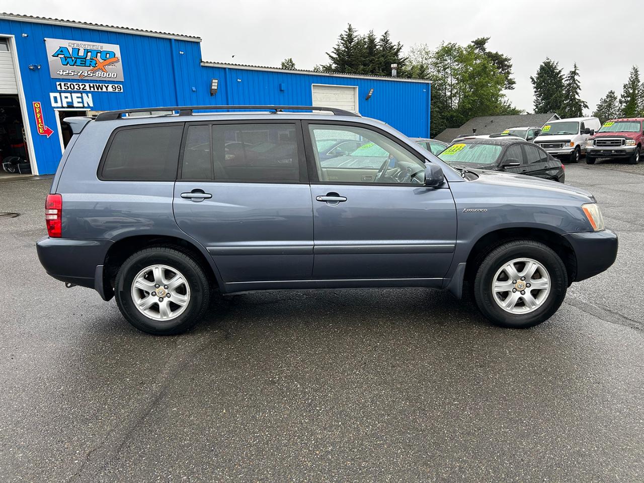 Toyota Highlander 4dr V6 4WD (Natl) 2003