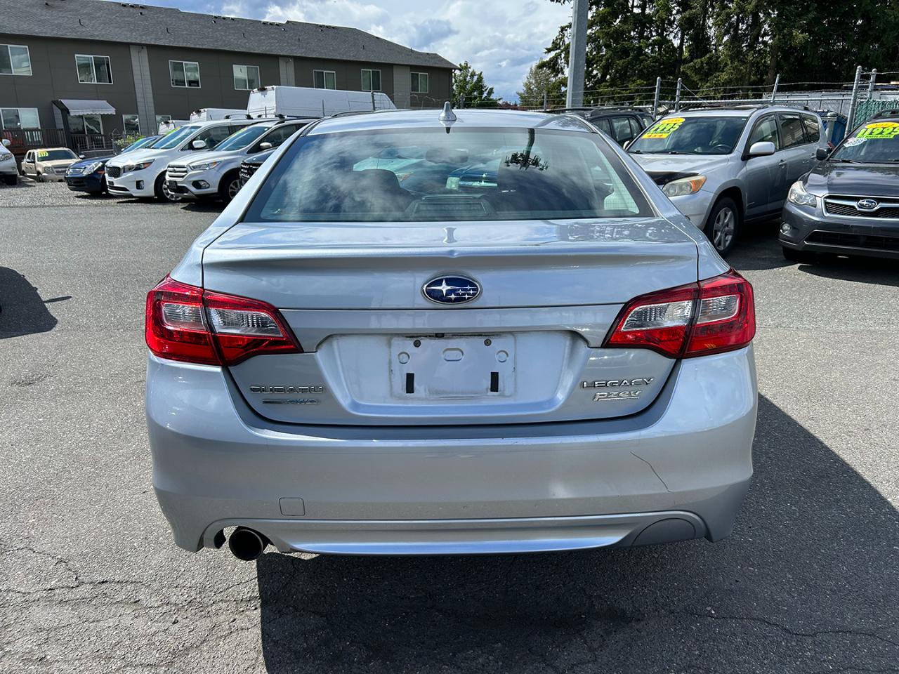 Subaru Legacy 4dr Sdn 2.5i Premium PZEV 2016