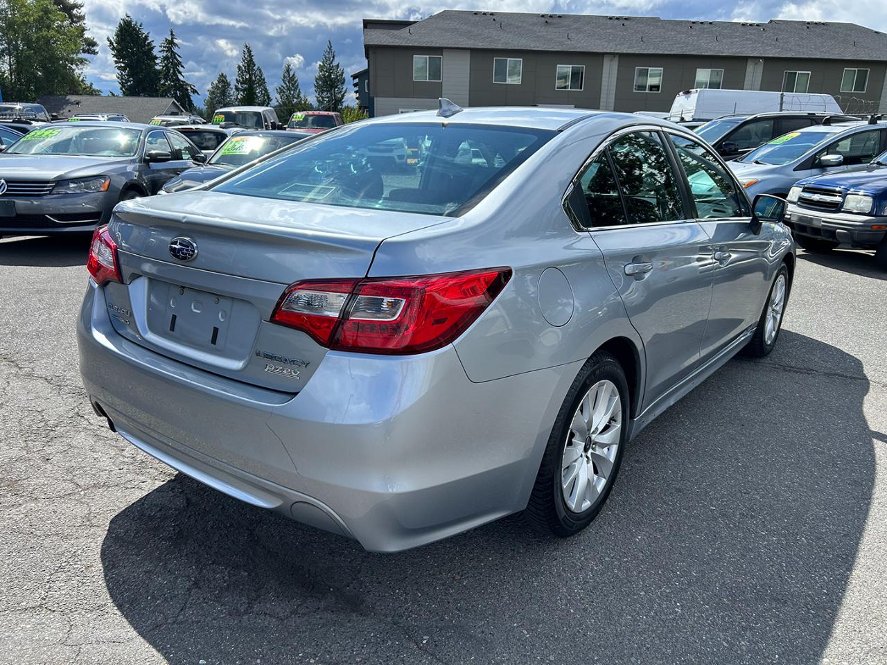 Subaru Legacy 4dr Sdn 2.5i Premium PZEV 2016