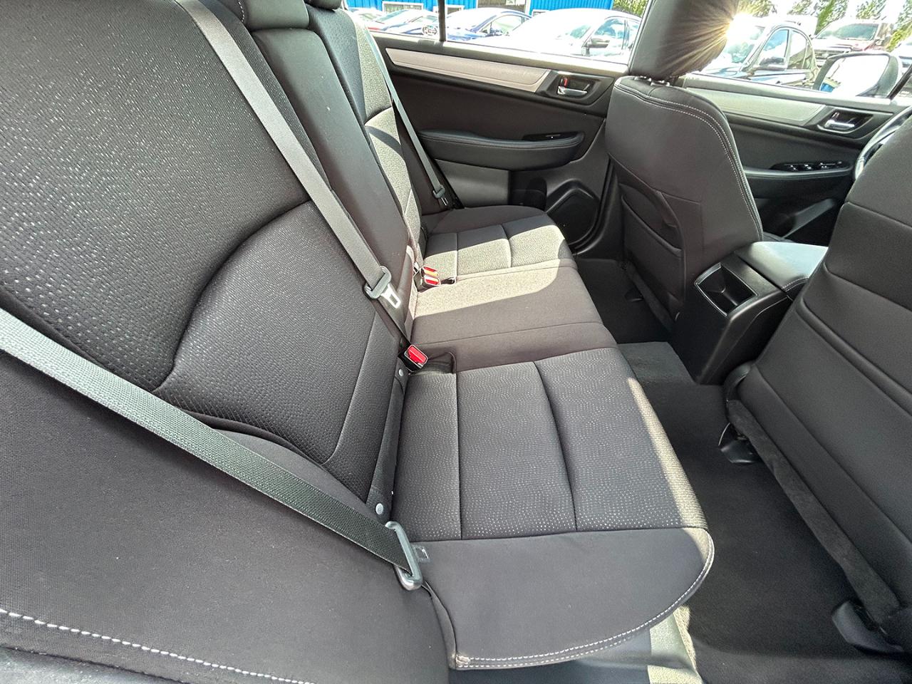 Subaru Legacy 4dr Sdn 2.5i Premium PZEV 2016