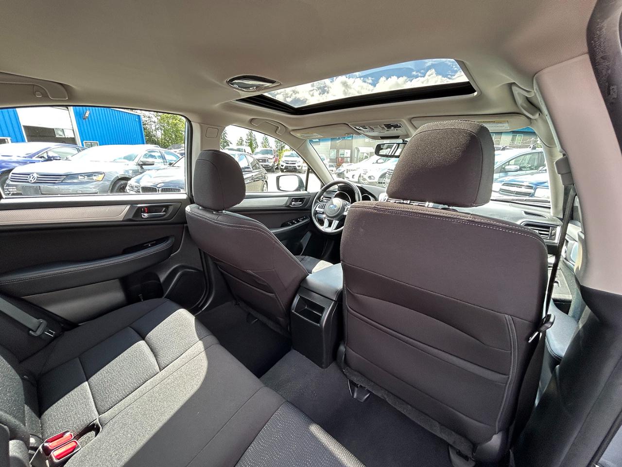 Subaru Legacy 4dr Sdn 2.5i Premium PZEV 2016