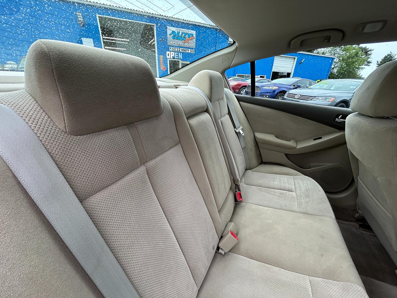 Nissan Altima 4dr Sdn I4 CVT 2.5 S 2007