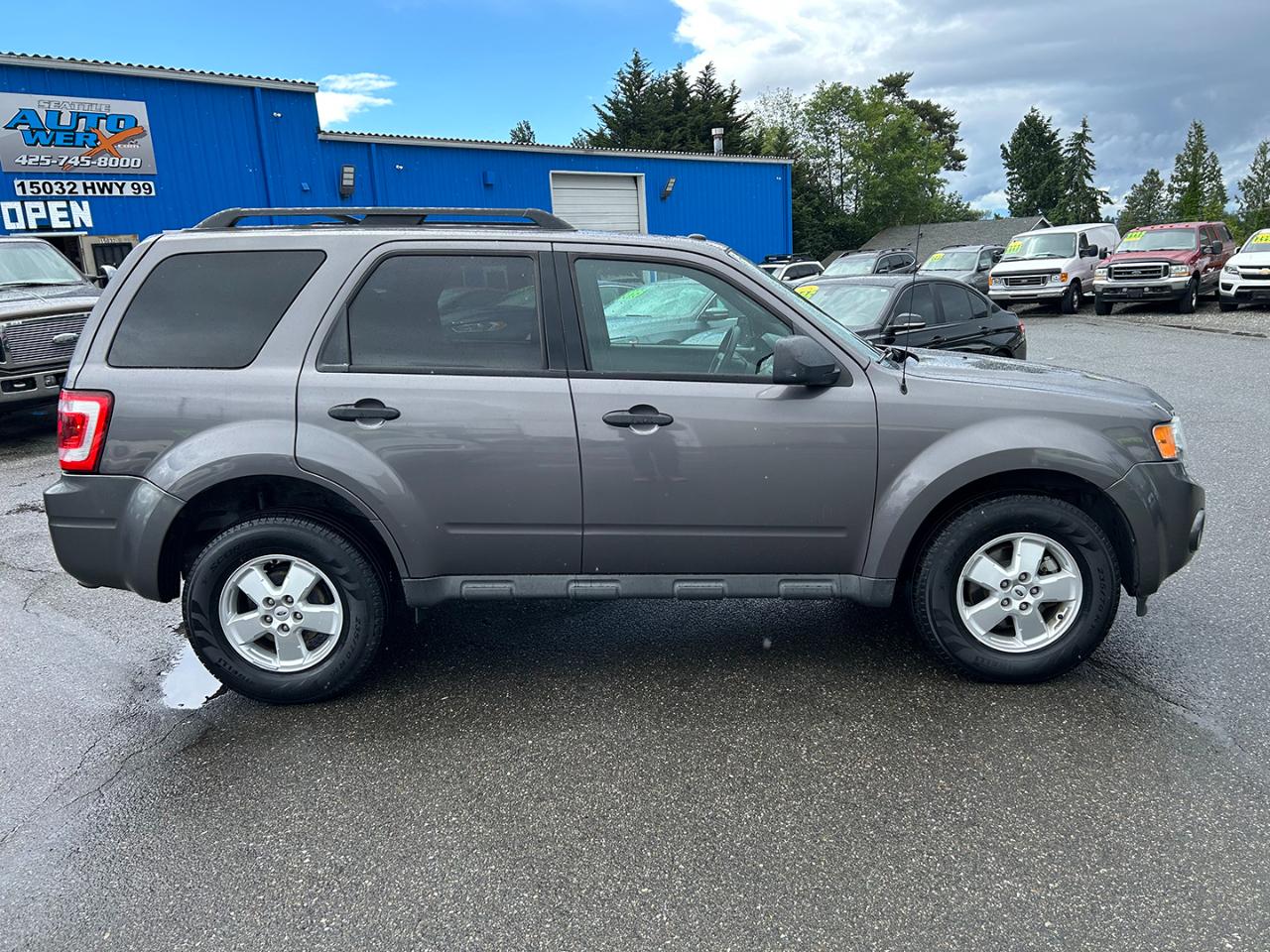 Ford Escape 4WD 4dr XLT 2010