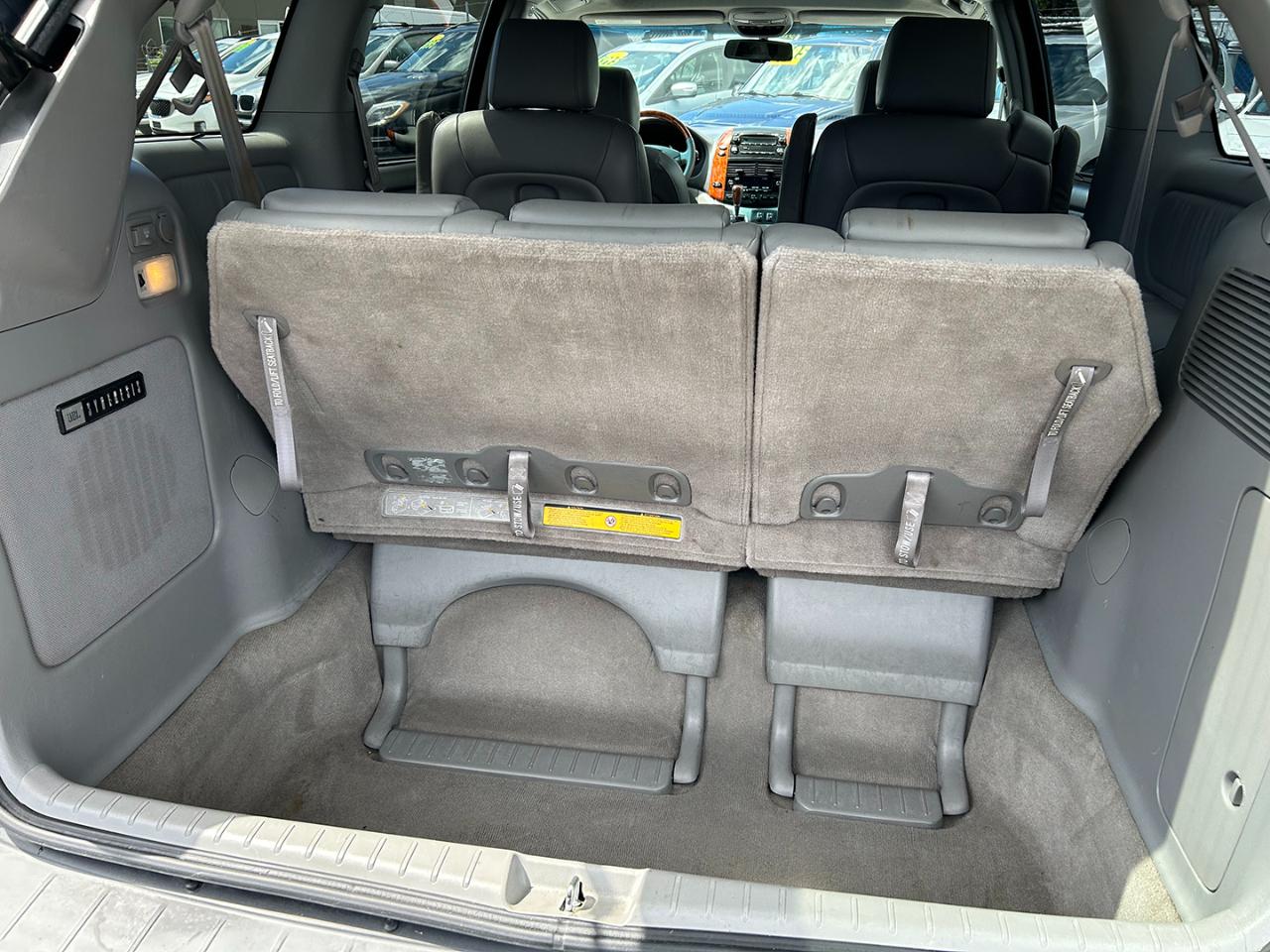 Toyota Sienna 5dr 7-Pass Van XLE AWD (Natl) 2008