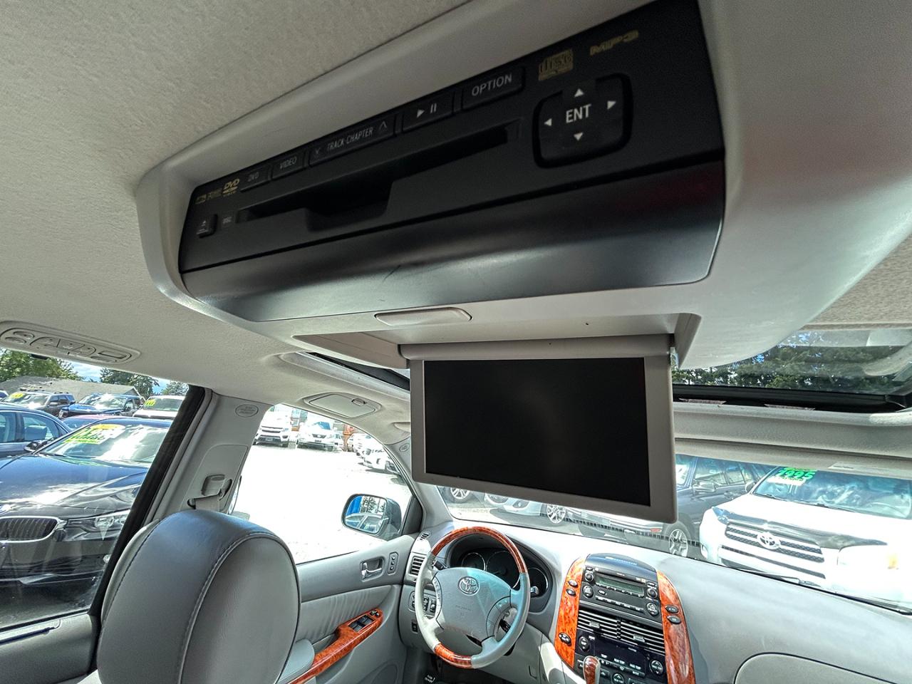 Toyota Sienna 5dr 7-Pass Van XLE AWD (Natl) 2008