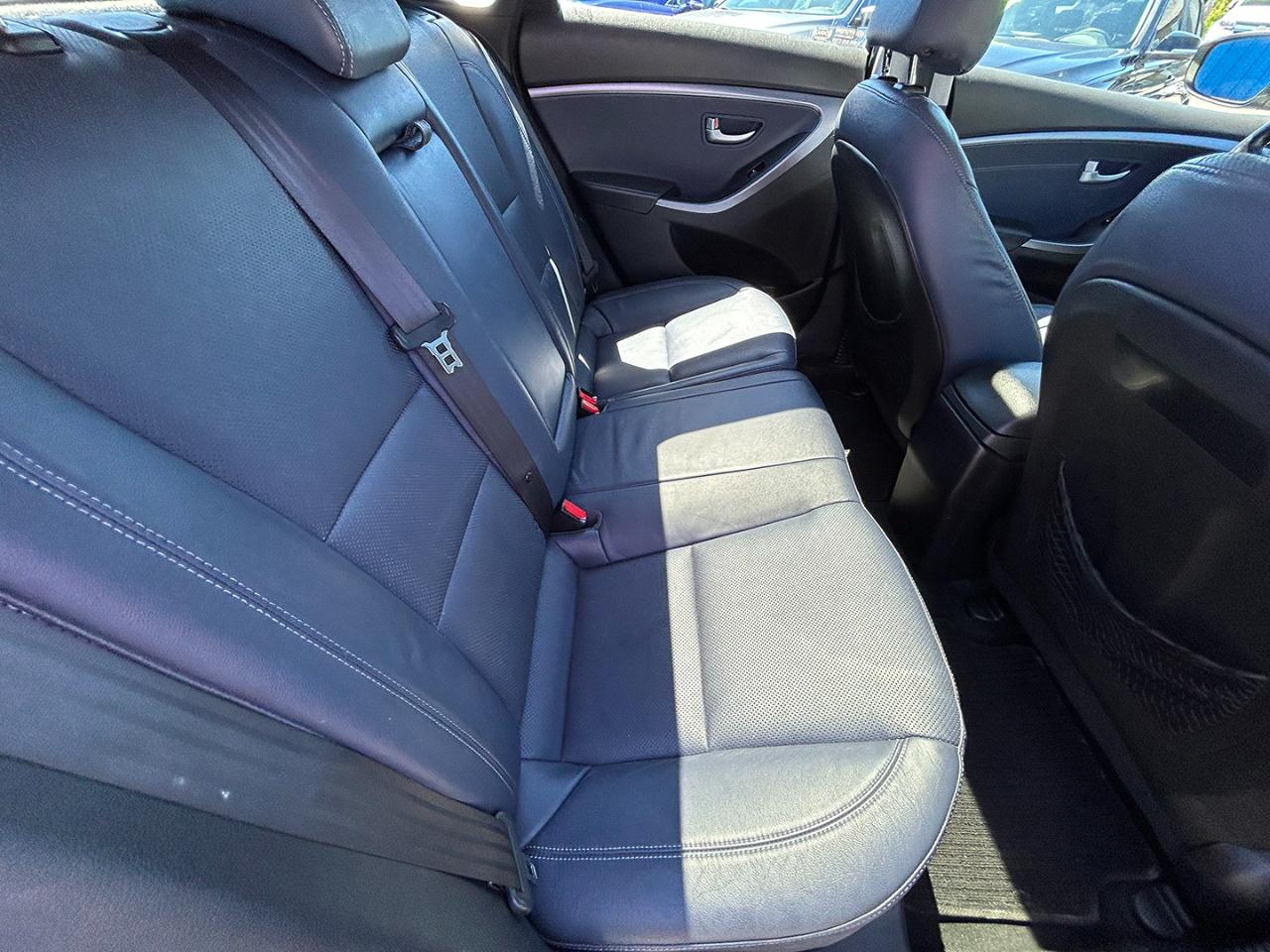 Hyundai Elantra GT 5dr HB Auto PZEV w/Blue Int 2013