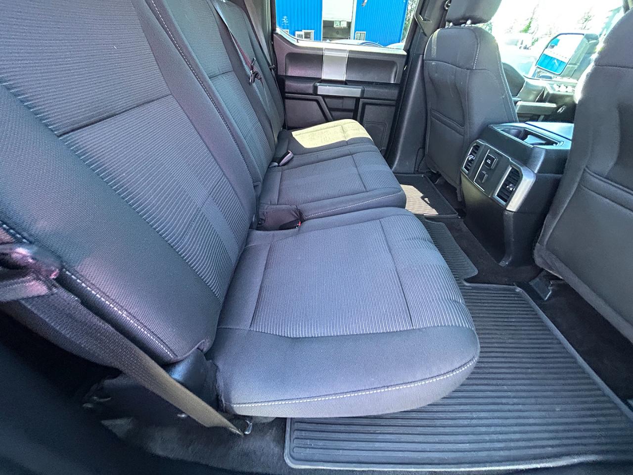 Ford F-150 4WD SuperCrew 145" King Ranch 2015