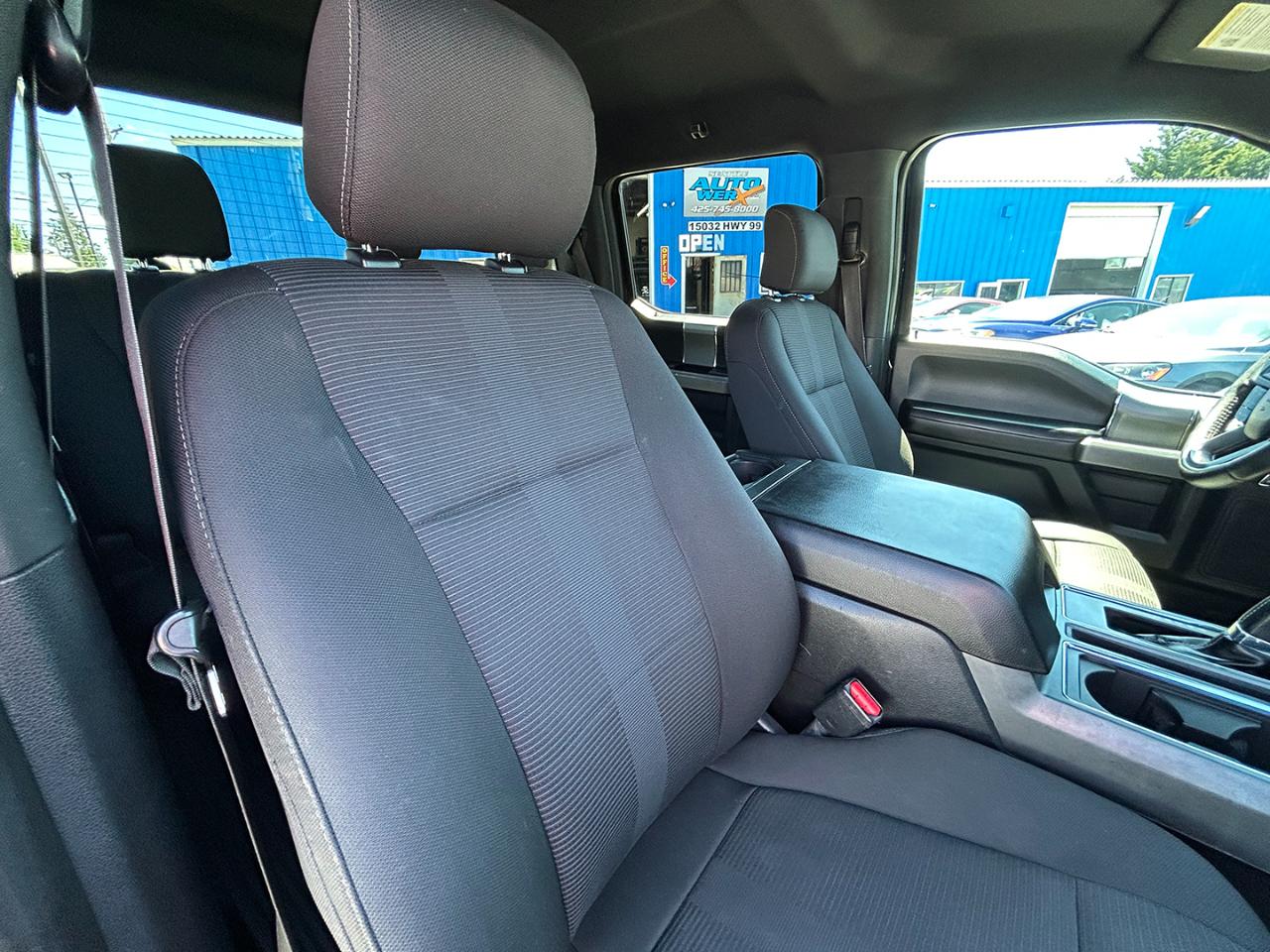Ford F-150 4WD SuperCrew 145" King Ranch 2015