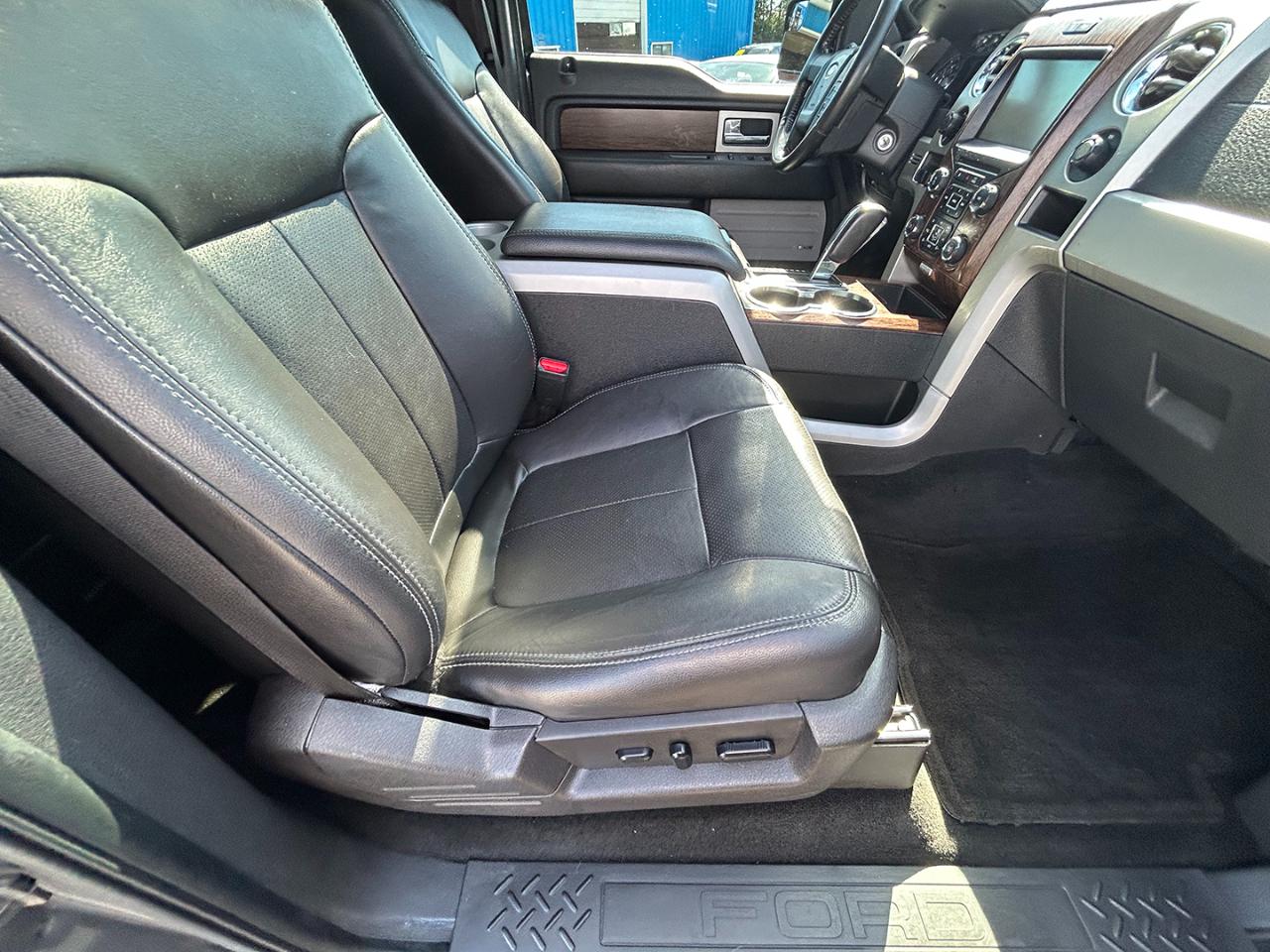 Ford F-150 4WD SuperCrew 145" Platinum 2014