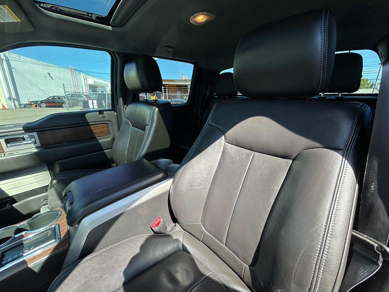 Ford F-150 4WD SuperCrew 145" Platinum 2014