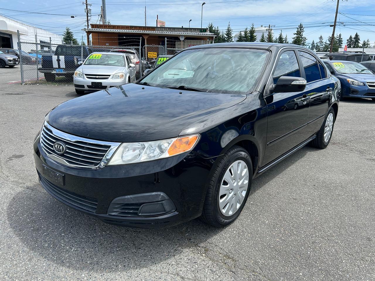 Kia Optima 4dr Sdn I4 Auto LX 2010