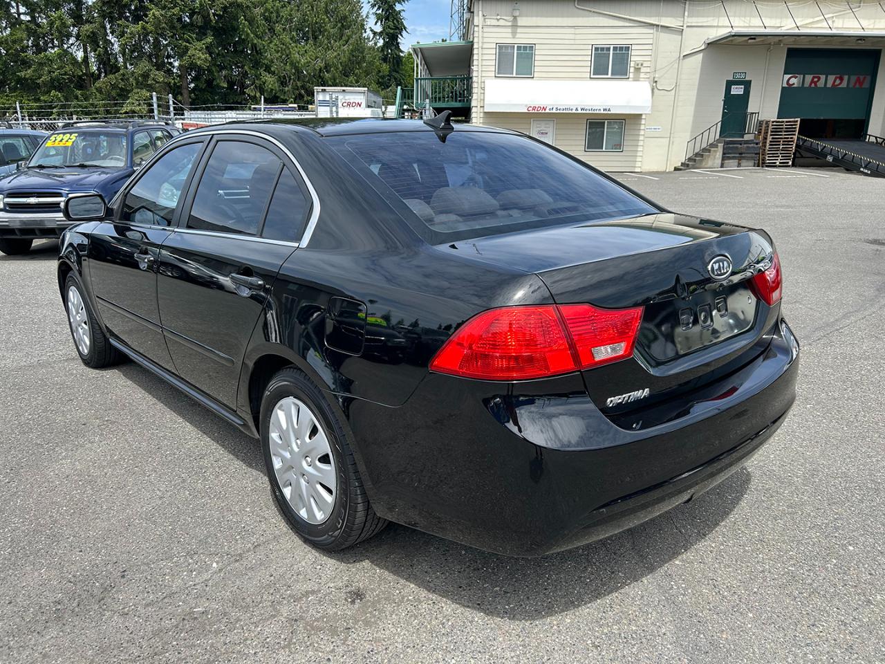 Kia Optima 4dr Sdn I4 Auto LX 2010