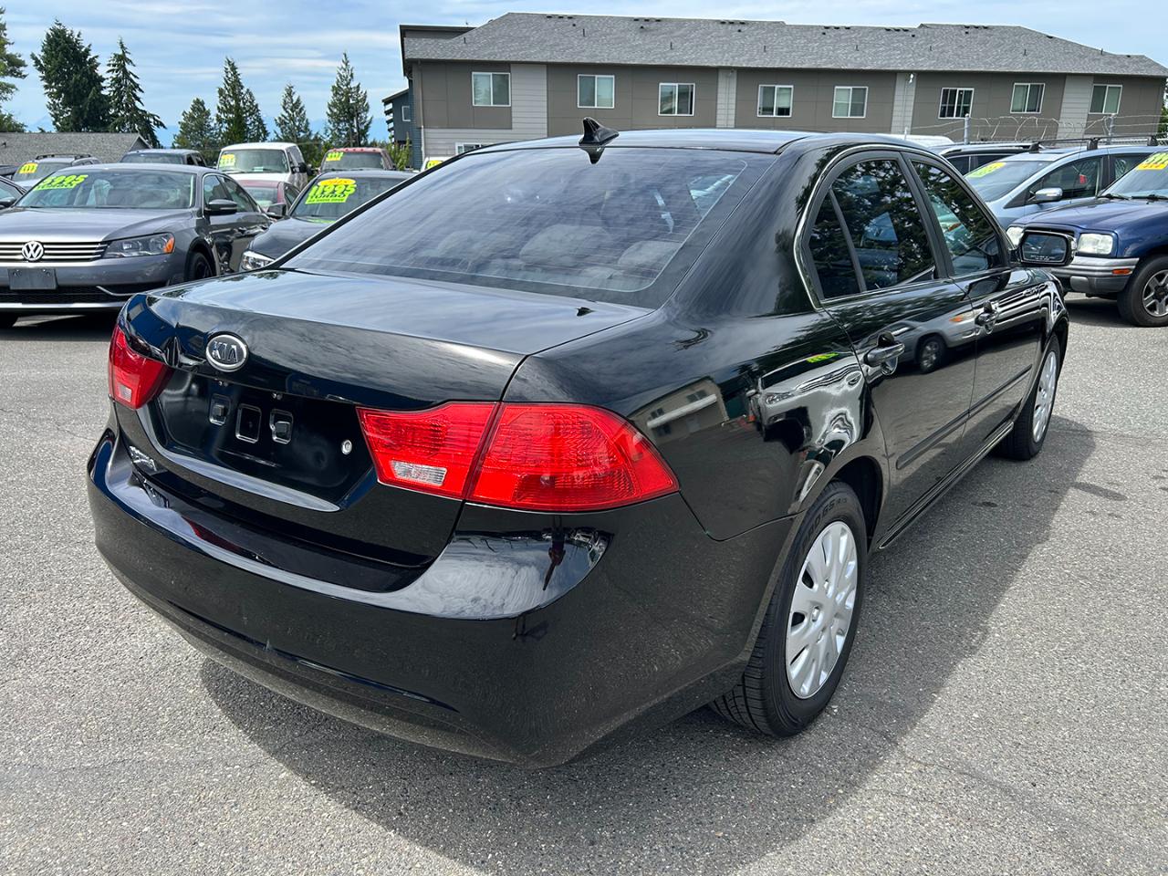 Kia Optima 4dr Sdn I4 Auto LX 2010
