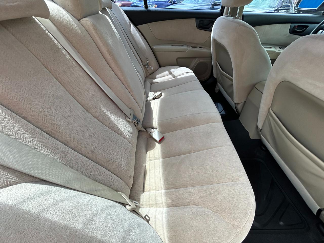 Kia Optima 4dr Sdn I4 Auto LX 2010