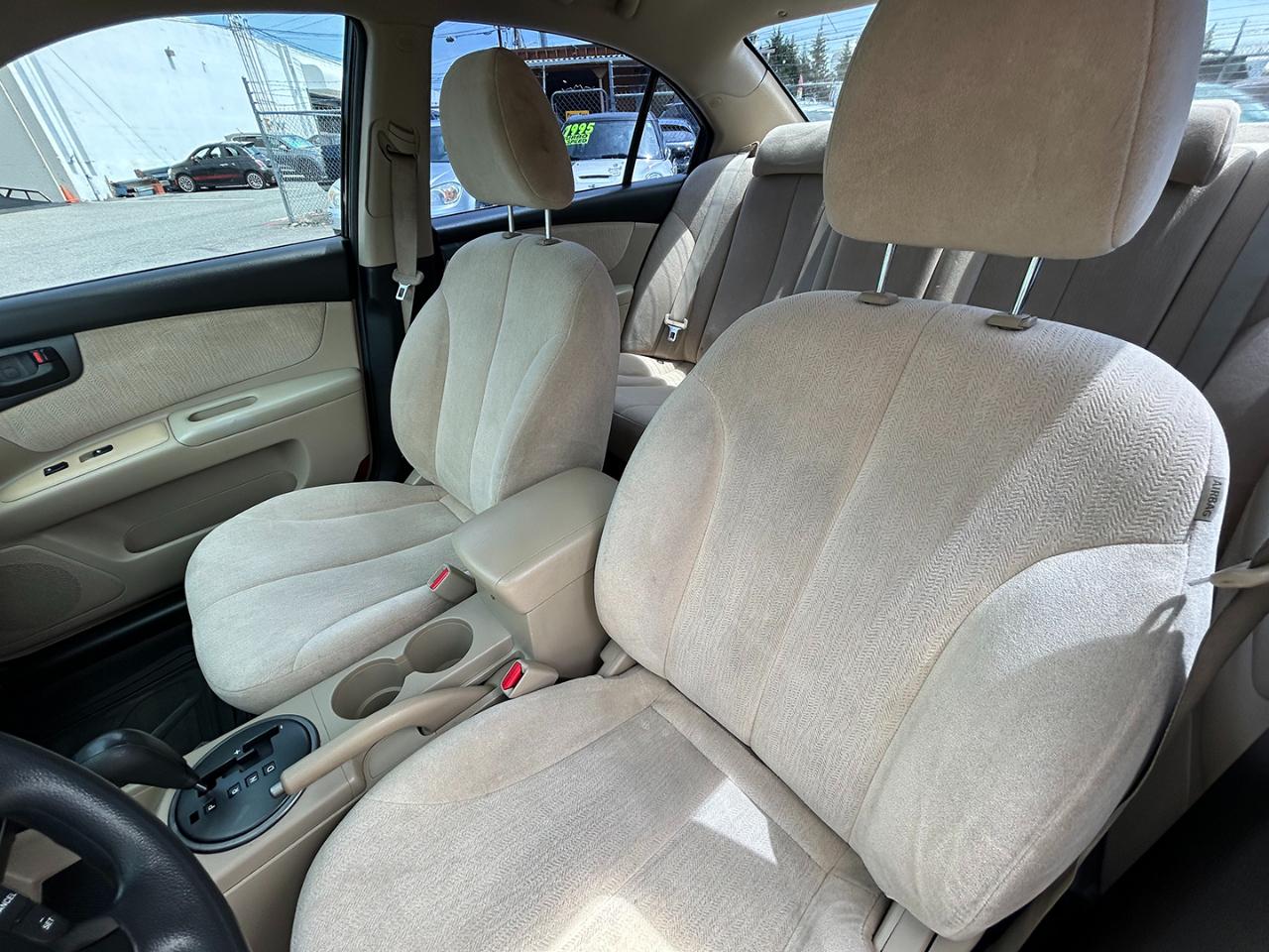 Kia Optima 4dr Sdn I4 Auto LX 2010