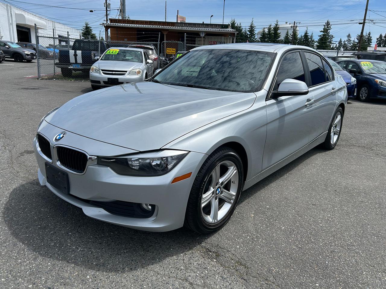 BMW 3 Series 4dr Sdn 328d RWD 2014
