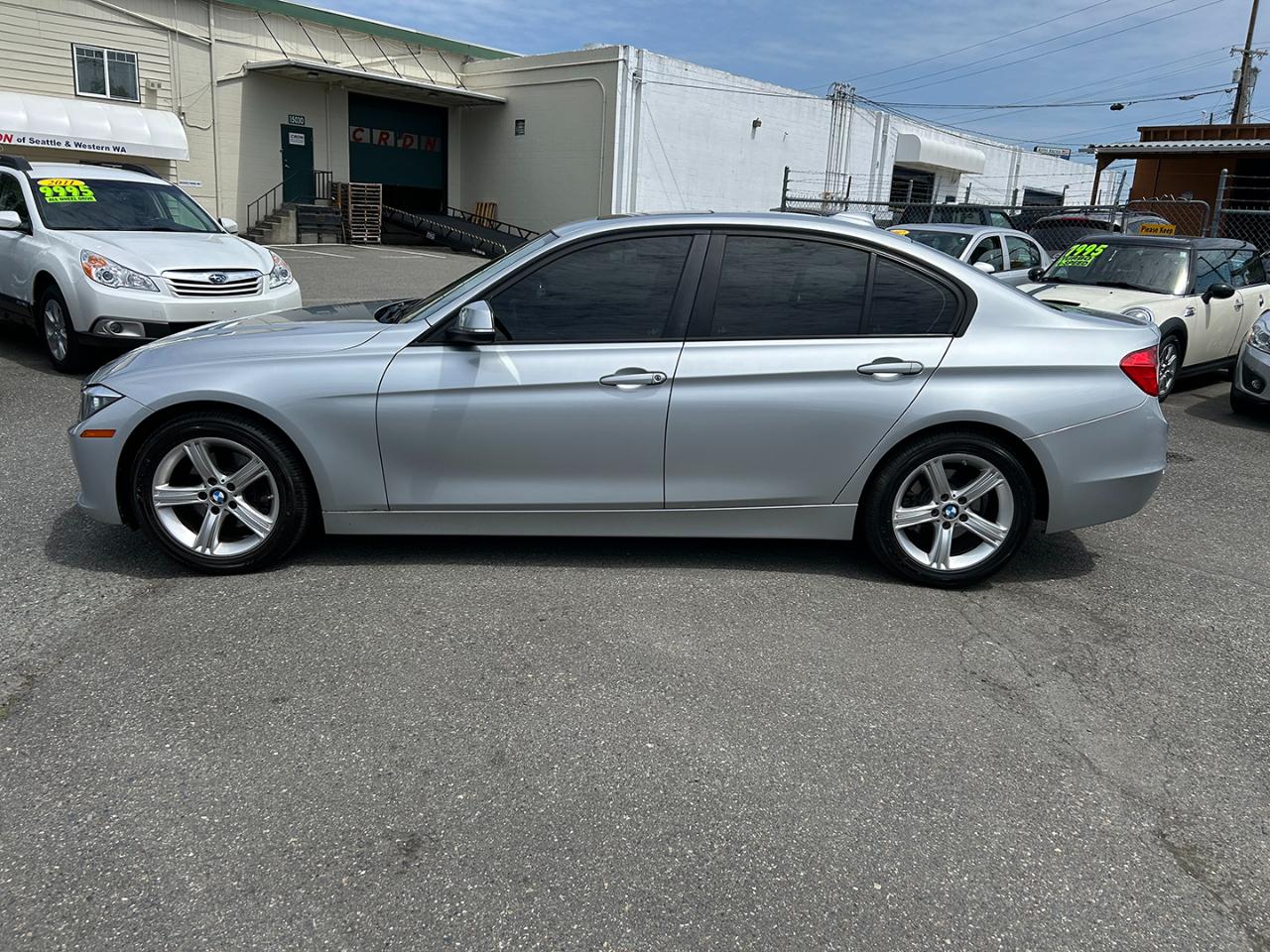 BMW 3 Series 4dr Sdn 328d RWD 2014