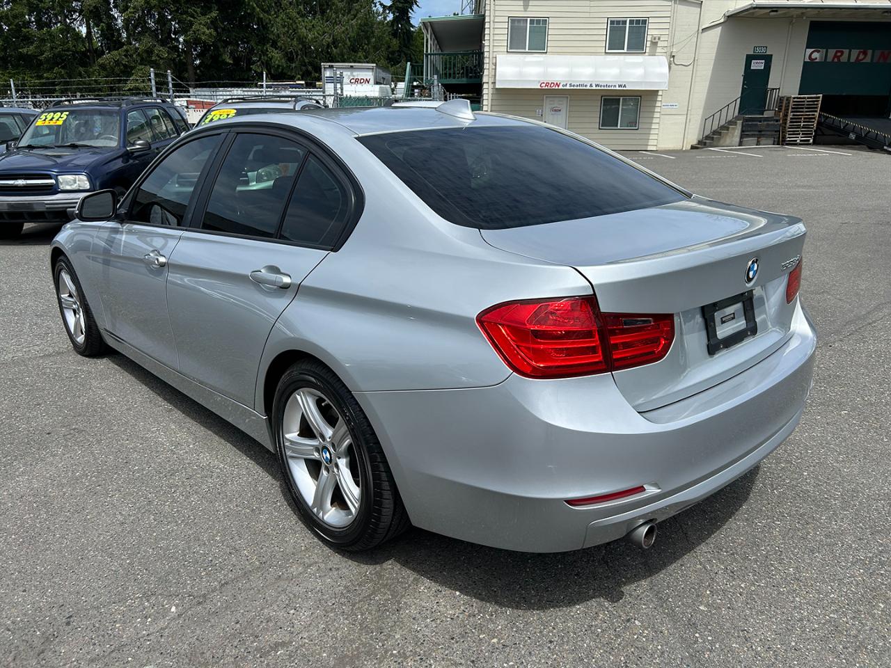 BMW 3 Series 4dr Sdn 328d RWD 2014