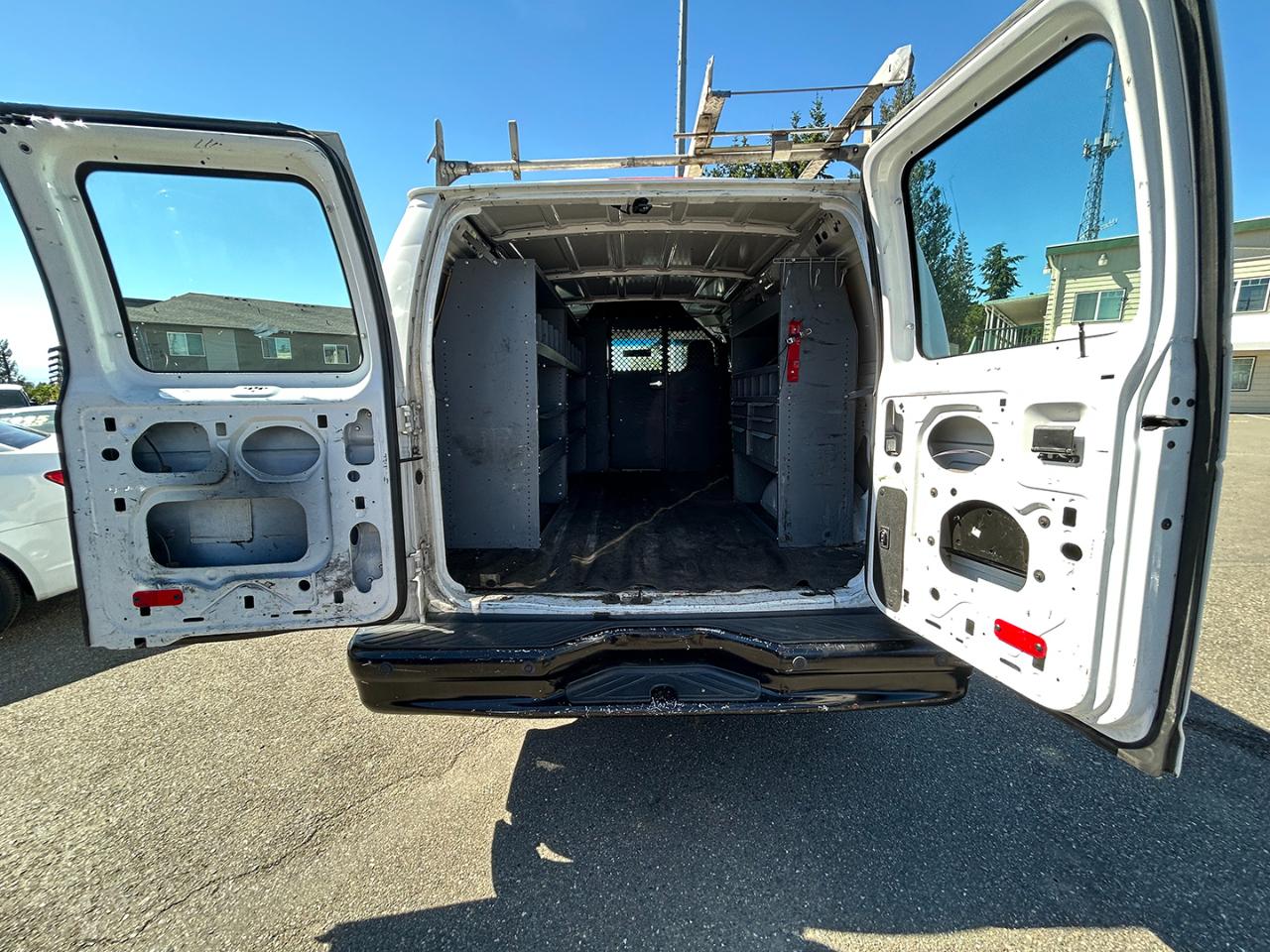 Ford Econoline Cargo Van E-250 Commercial 2013
