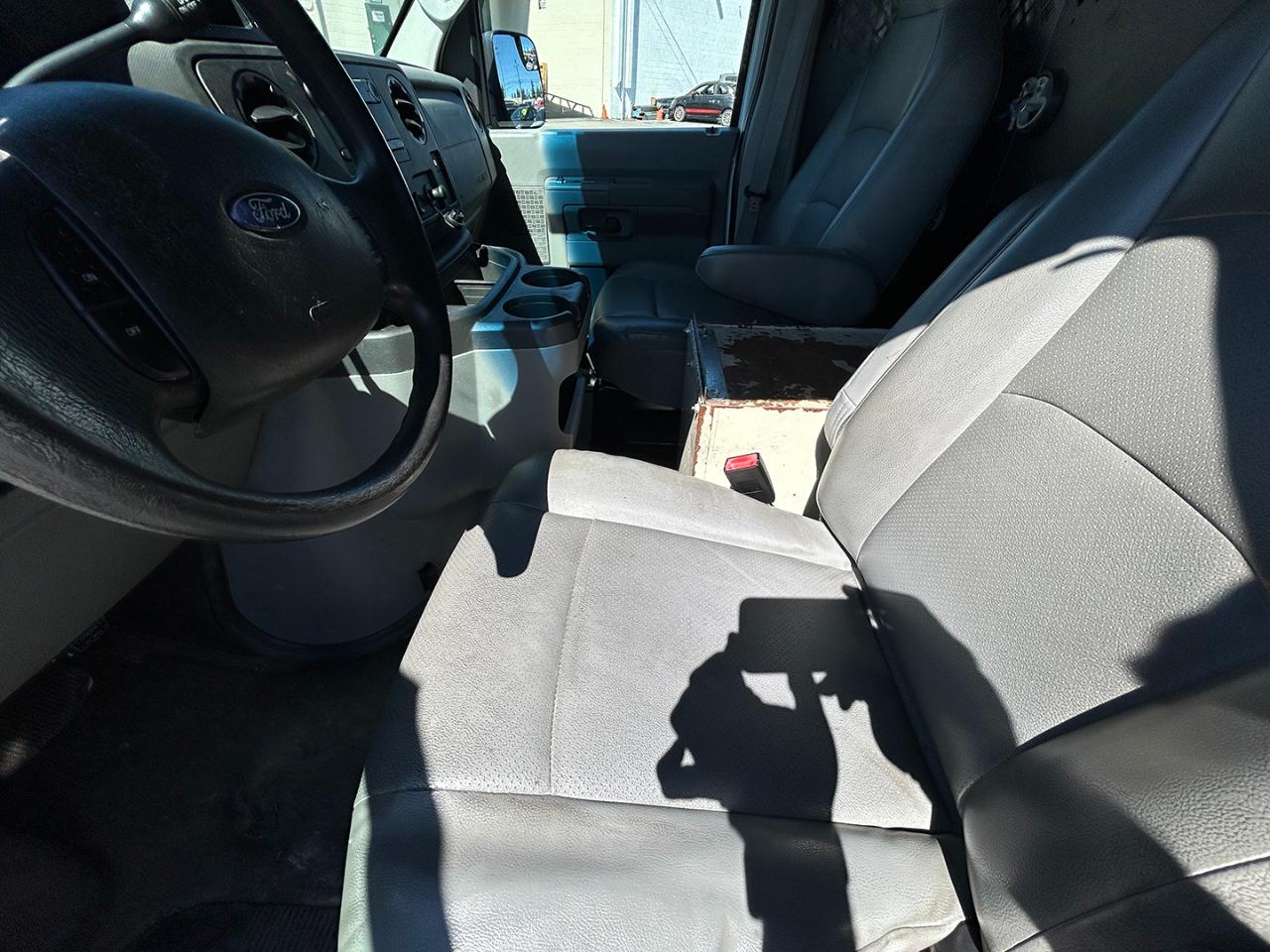 Ford Econoline Cargo Van E-250 Commercial 2013