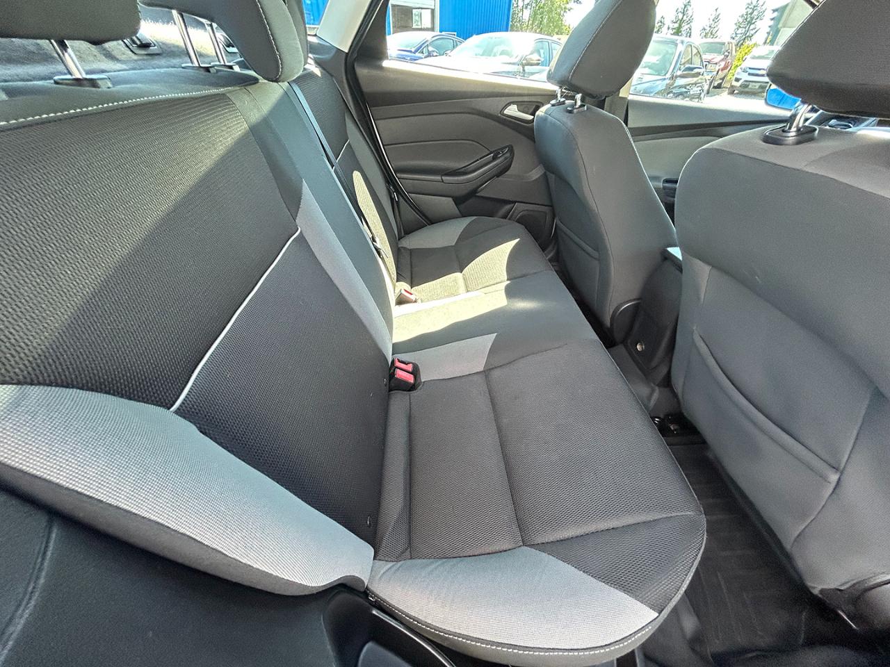Ford Focus 4dr Sdn SE 2014