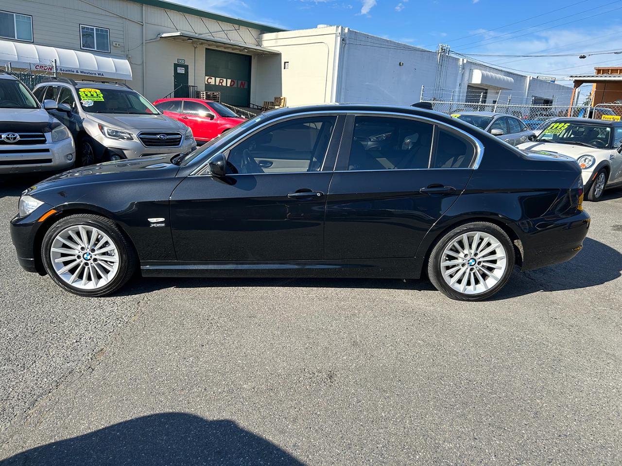 BMW 3 Series 4dr Sdn 335i xDrive AWD 2009