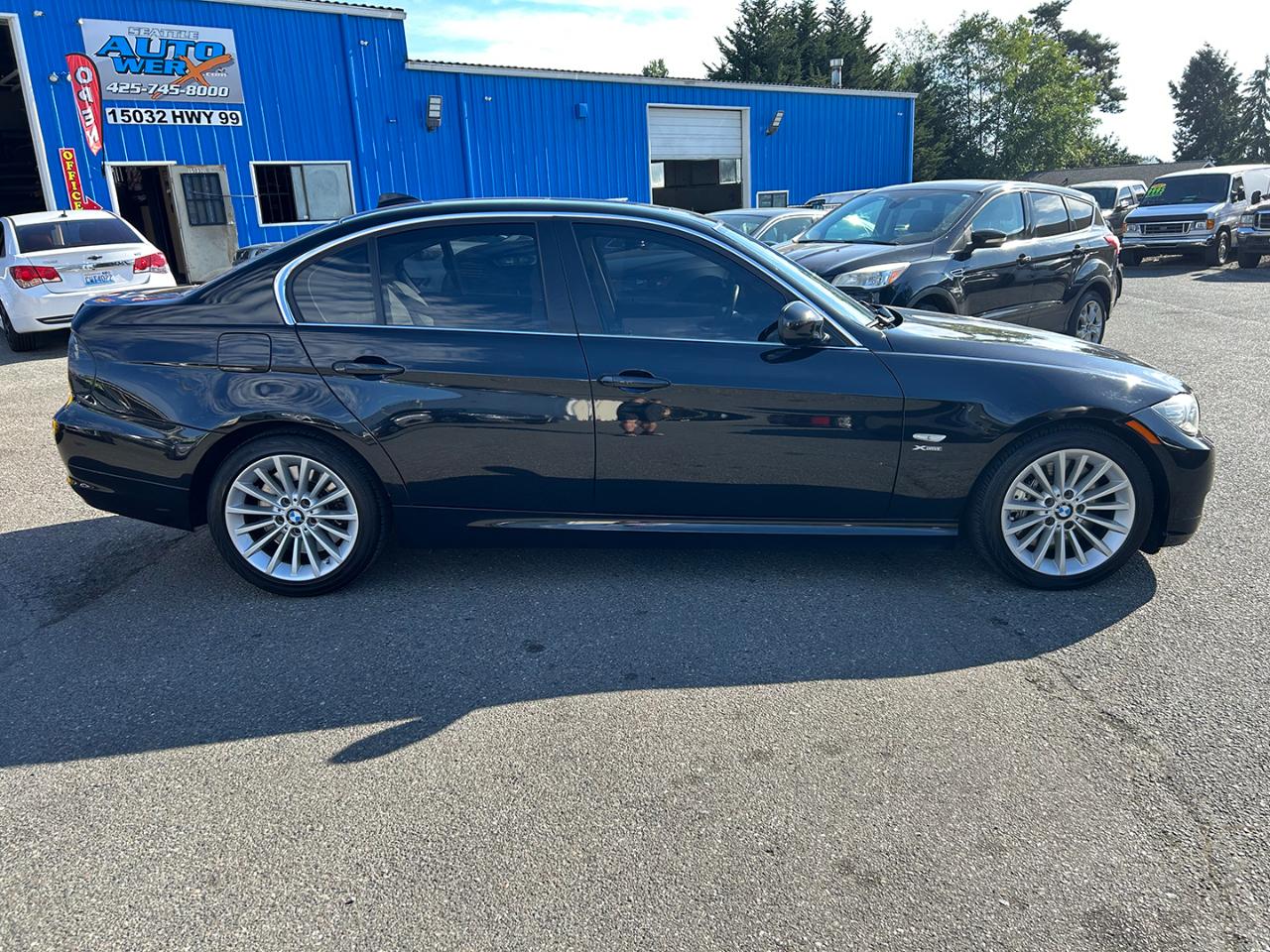 BMW 3 Series 4dr Sdn 335i xDrive AWD 2009