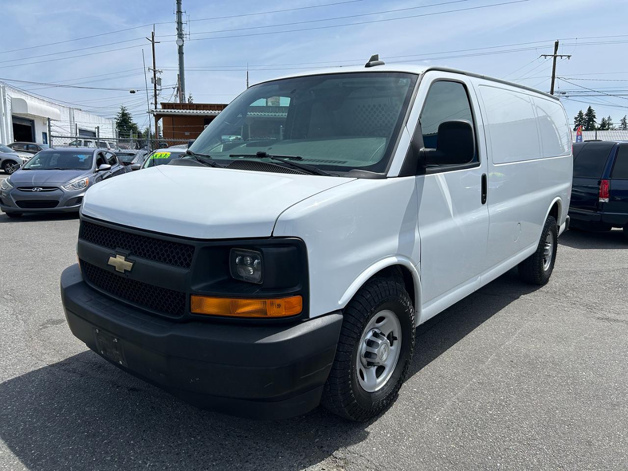 Chevrolet Express Cargo Van RWD 3500 135" 2017