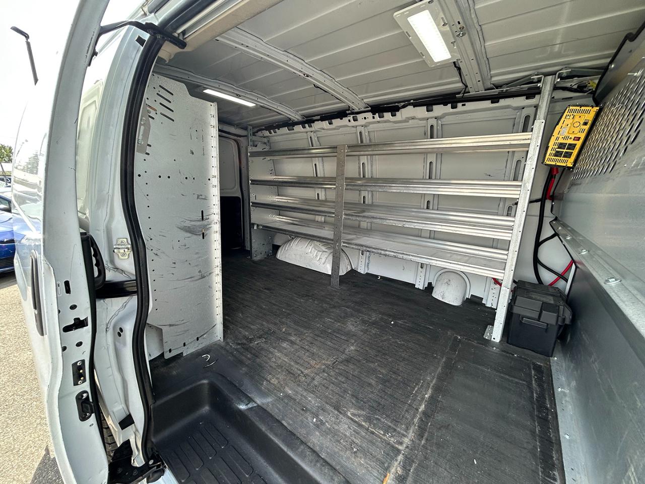Chevrolet Express Cargo Van RWD 3500 135" 2017