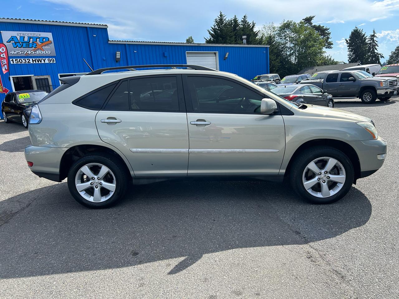 Lexus RX 330 4dr SUV AWD 2005
