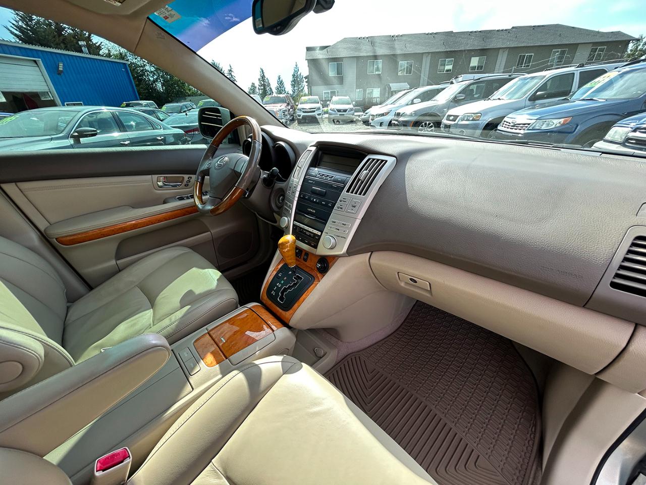 Lexus RX 330 4dr SUV AWD 2005