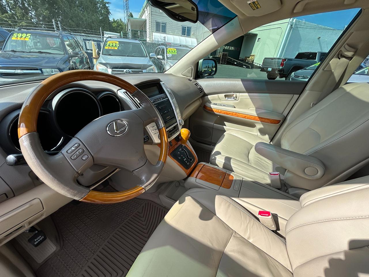 Lexus RX 330 4dr SUV AWD 2005