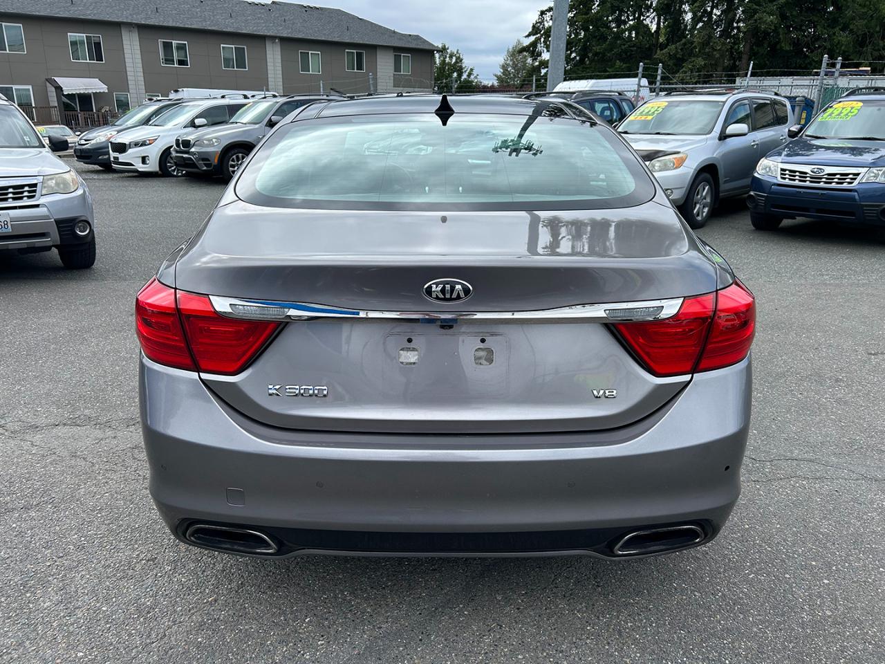 Kia K900 4dr Sdn Luxury 2015